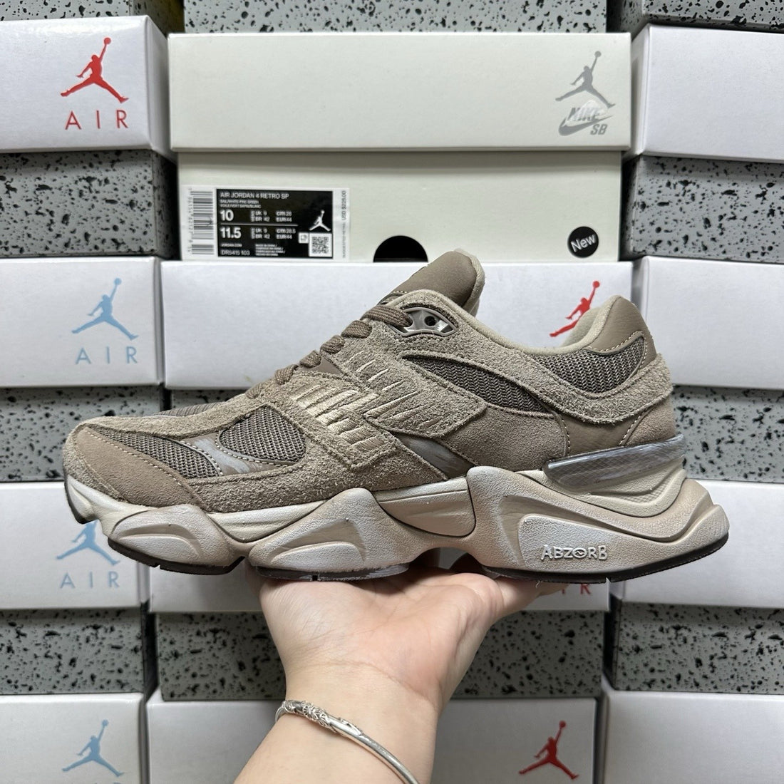 NB 9060 Mushroom Taupe