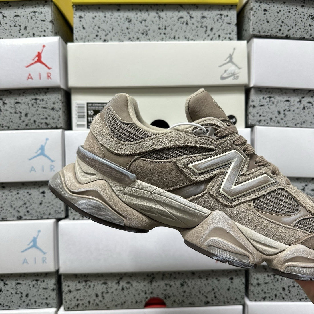 NB 9060 Mushroom Taupe
