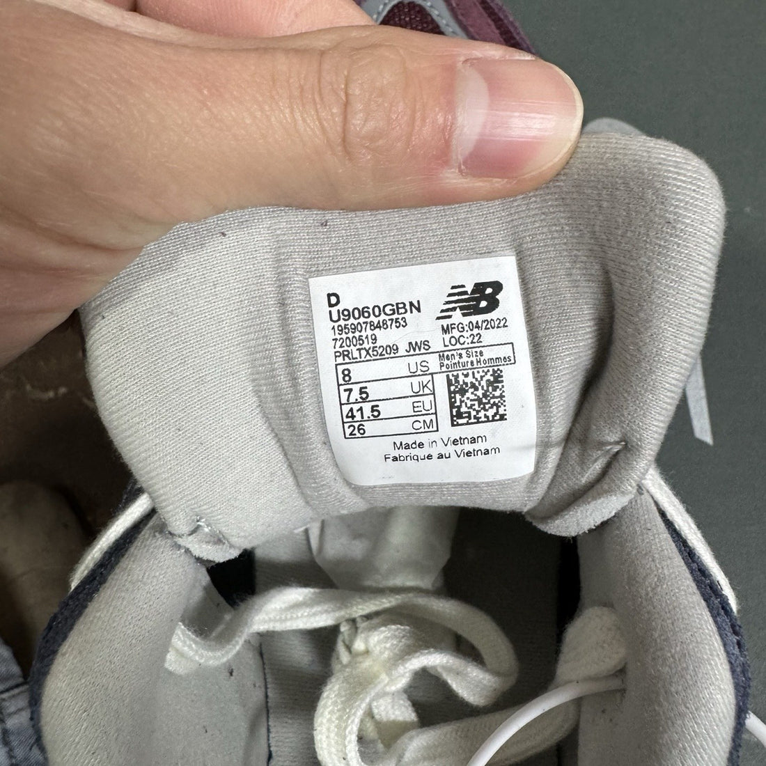 NB 9060 Navy Burgundy