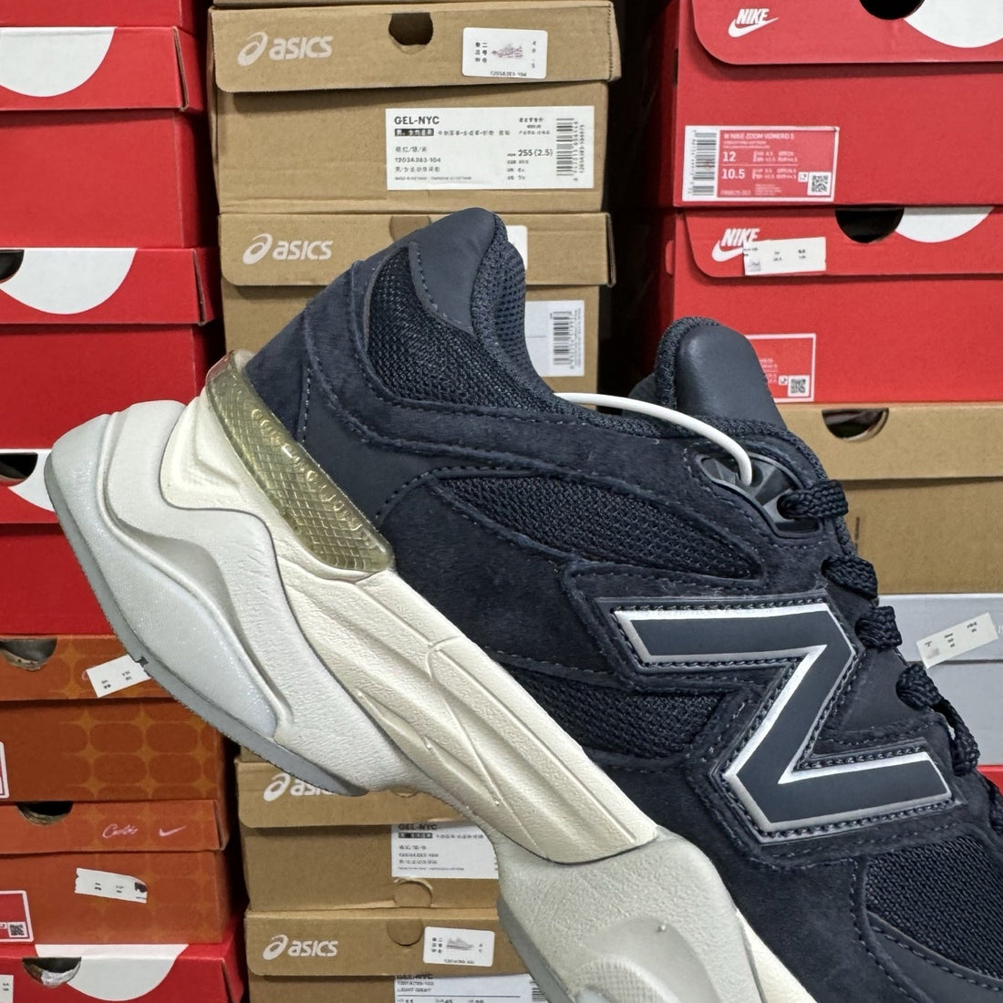 NB 9060 Navy Suede Cream