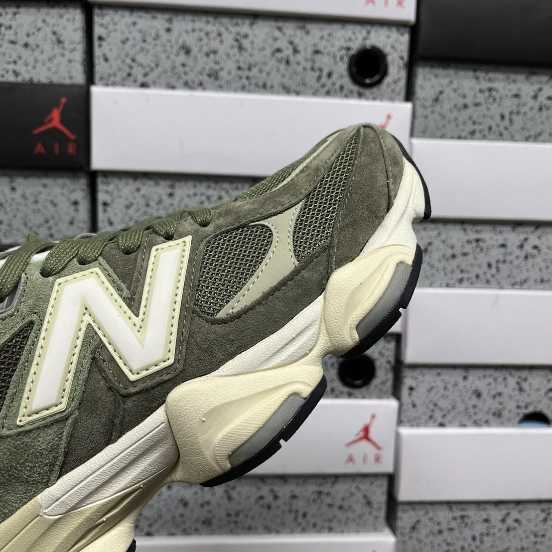 NB 9060 Olive Cream