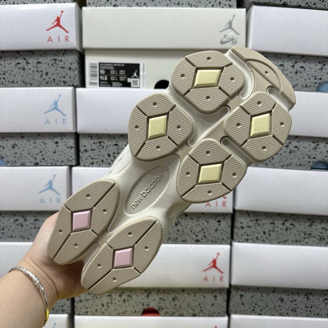 NB 9060 Pastel Sky