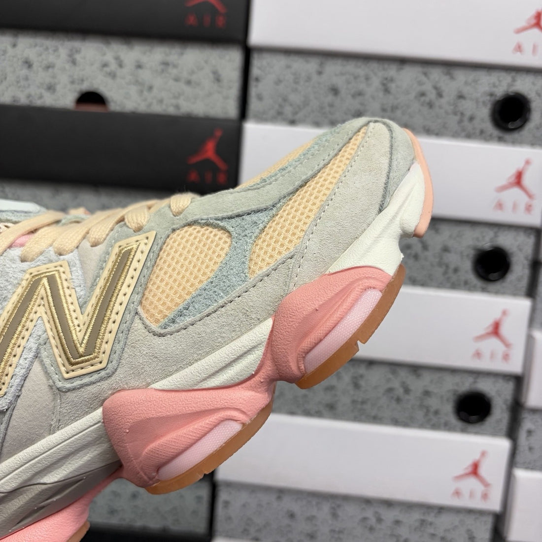 NB 9060 Pink Grey Freshgoods