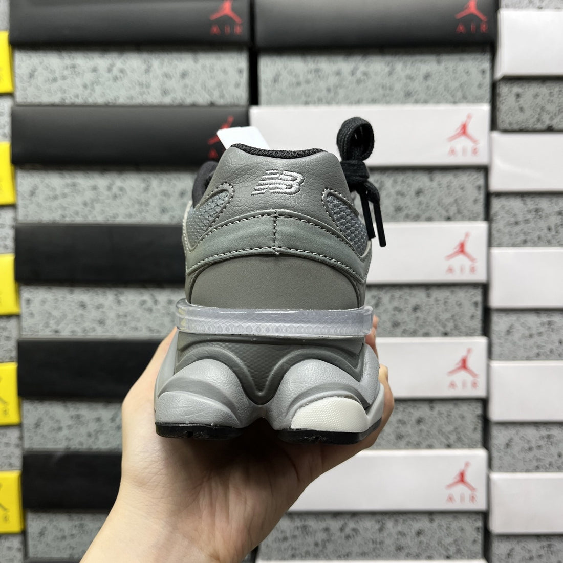 NB 9060 Rain Cloud Grey