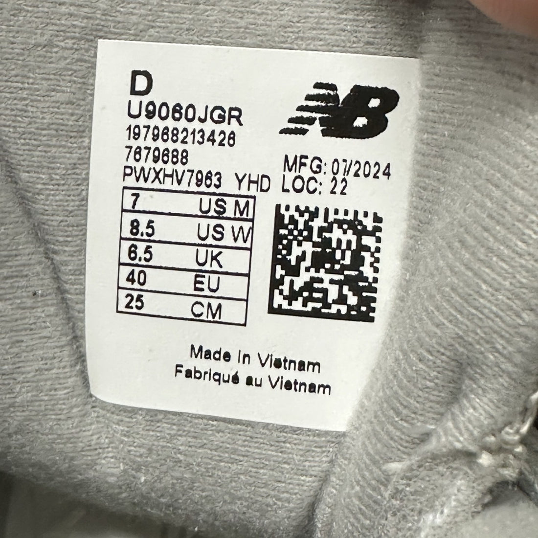 NB 9060 Rain Cloud Silver