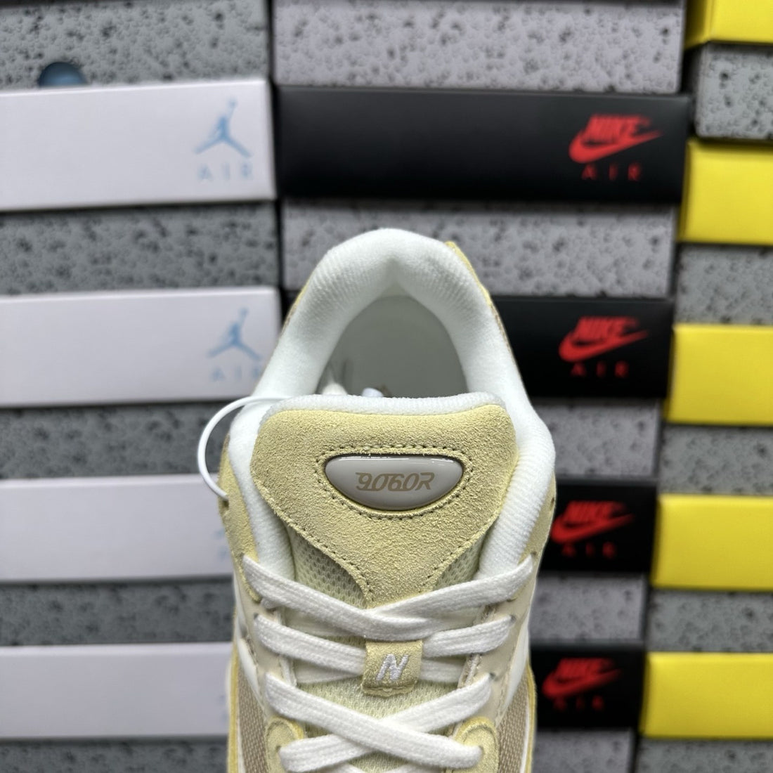 NB 9060 Sand Yellow
