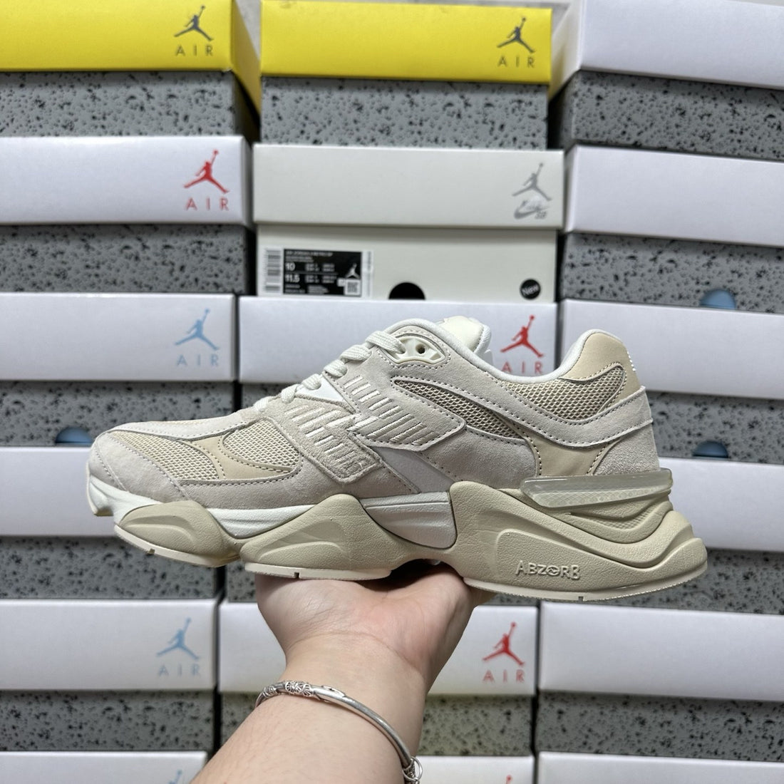 NB 9060 Sandstone Cream