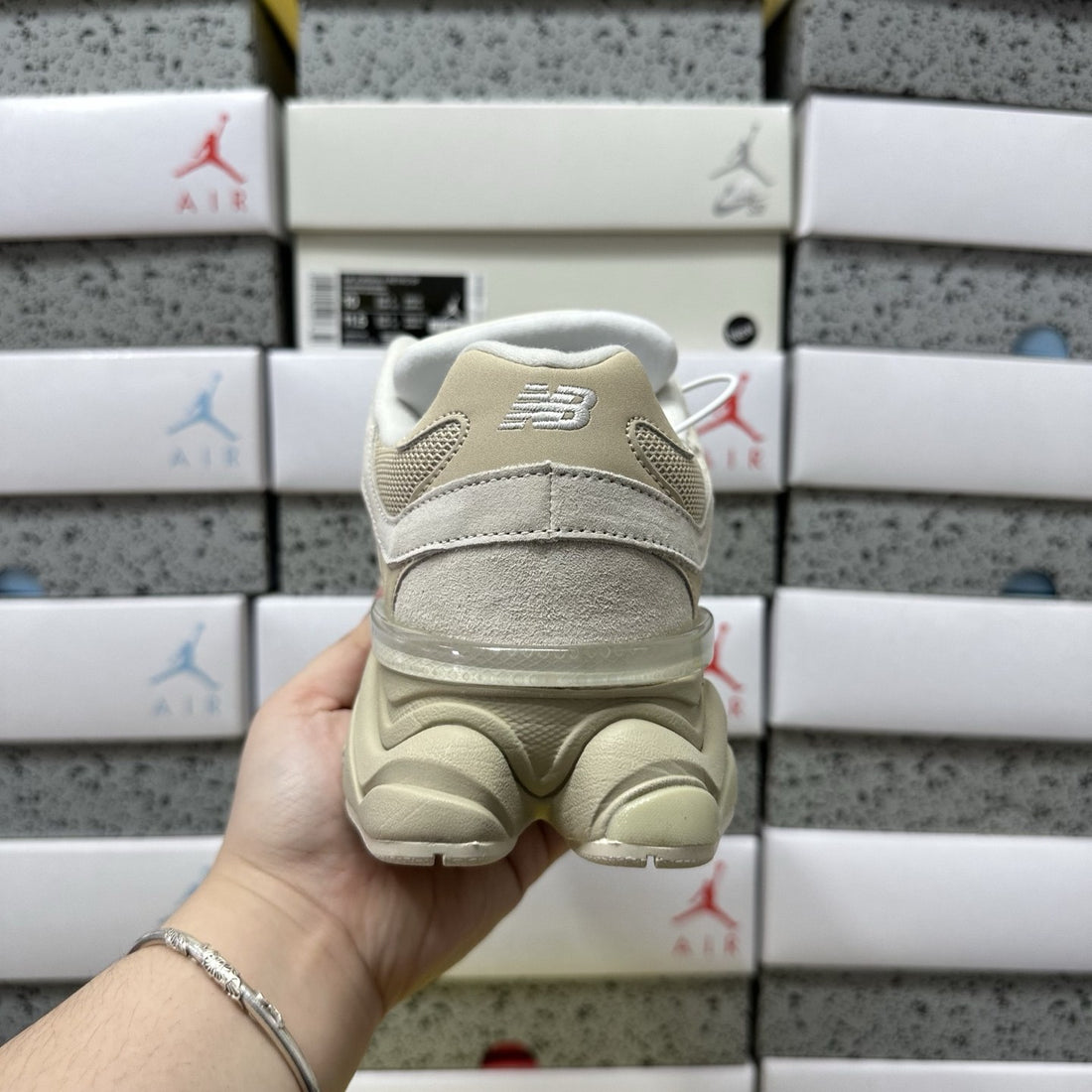 NB 9060 Sandstone Cream