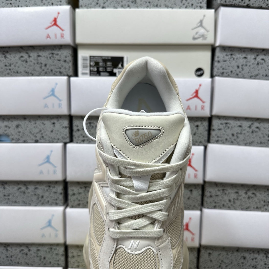 NB 9060 Sandstone Cream