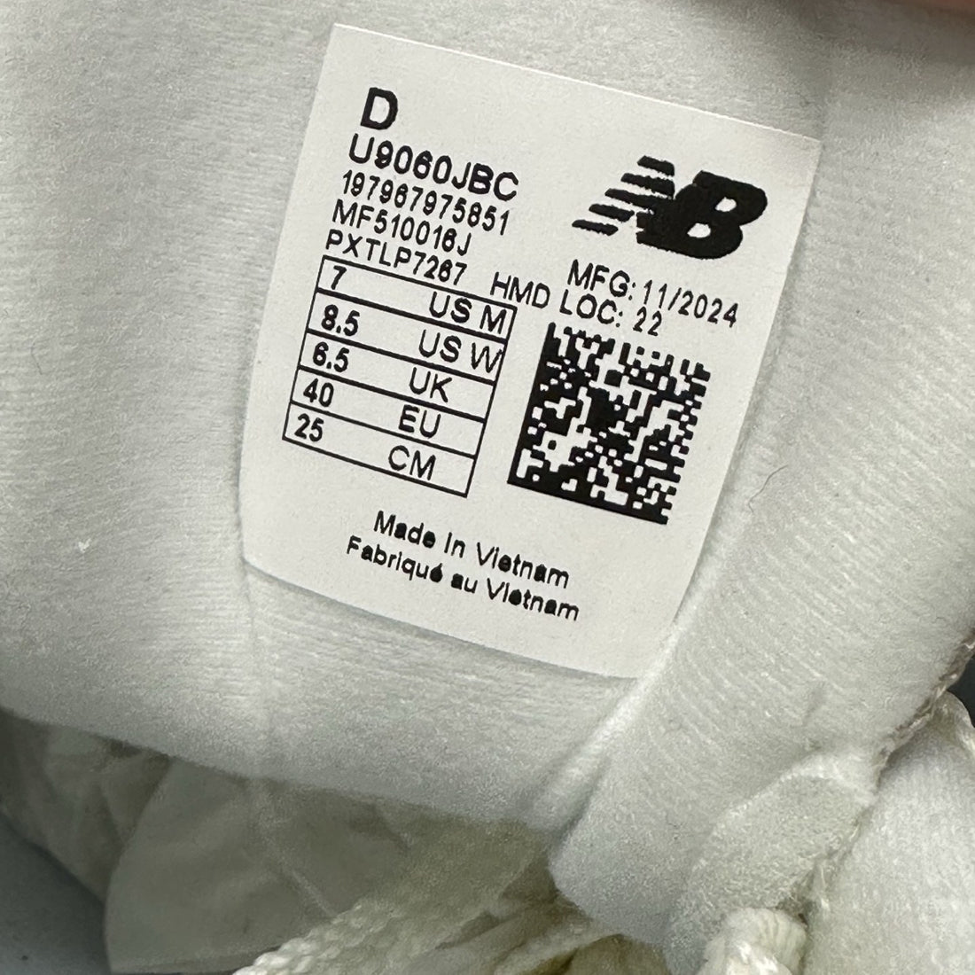 NB 9060 Sea Salt Beige