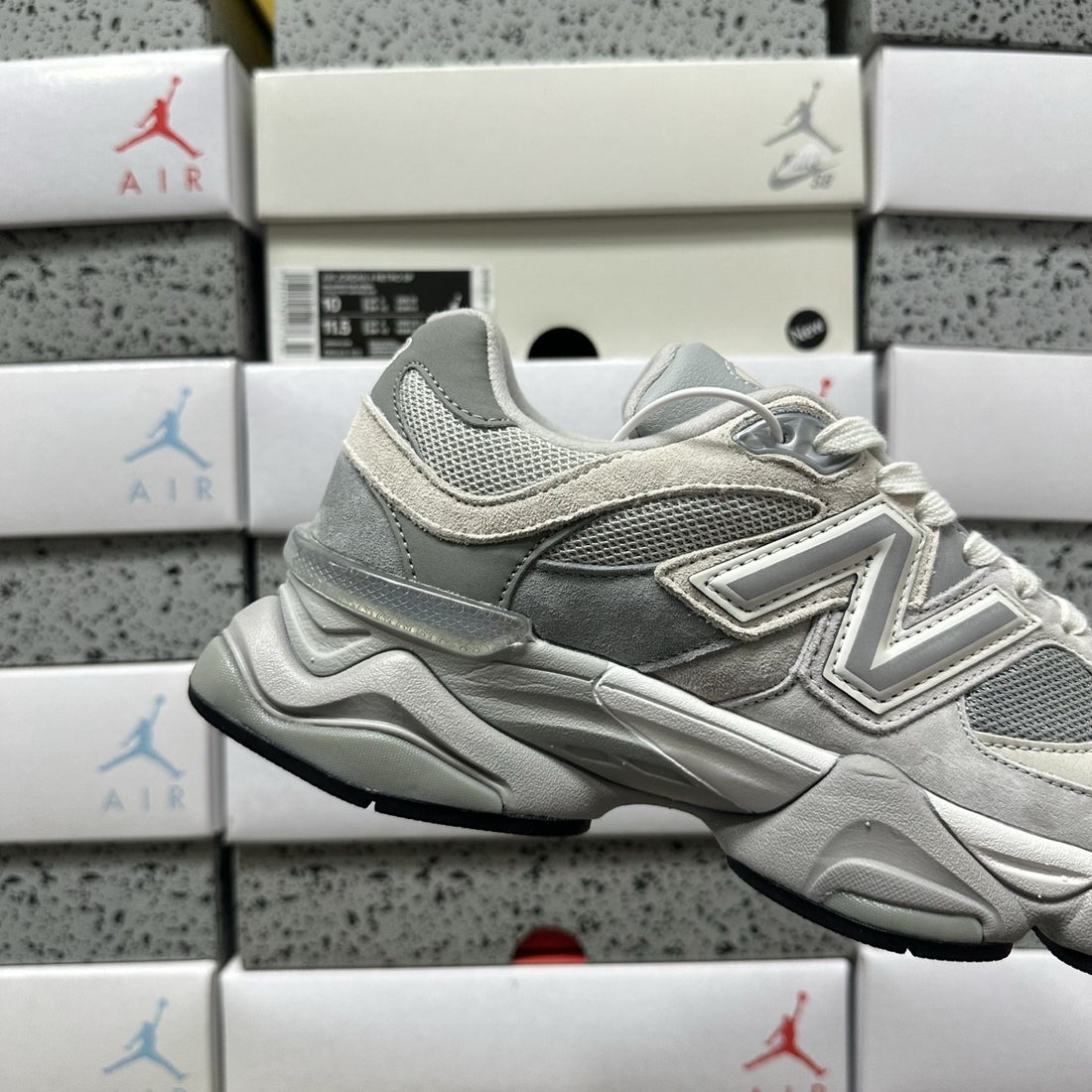 NB 9060 Sea Salt Grey