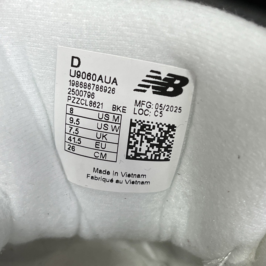 NB 9060 Sea Salt Sky