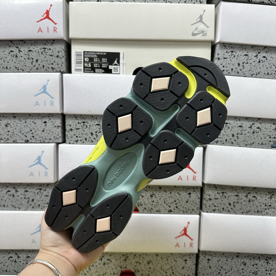 NB 9060 Sea Salt Volt Teal