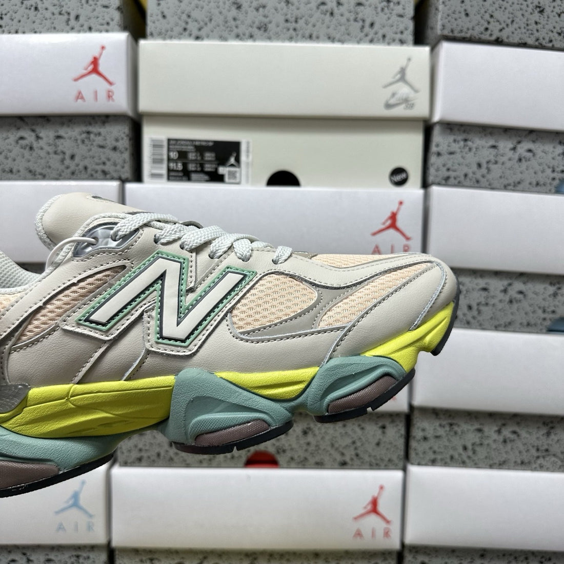 NB 9060 Sea Salt Volt Teal