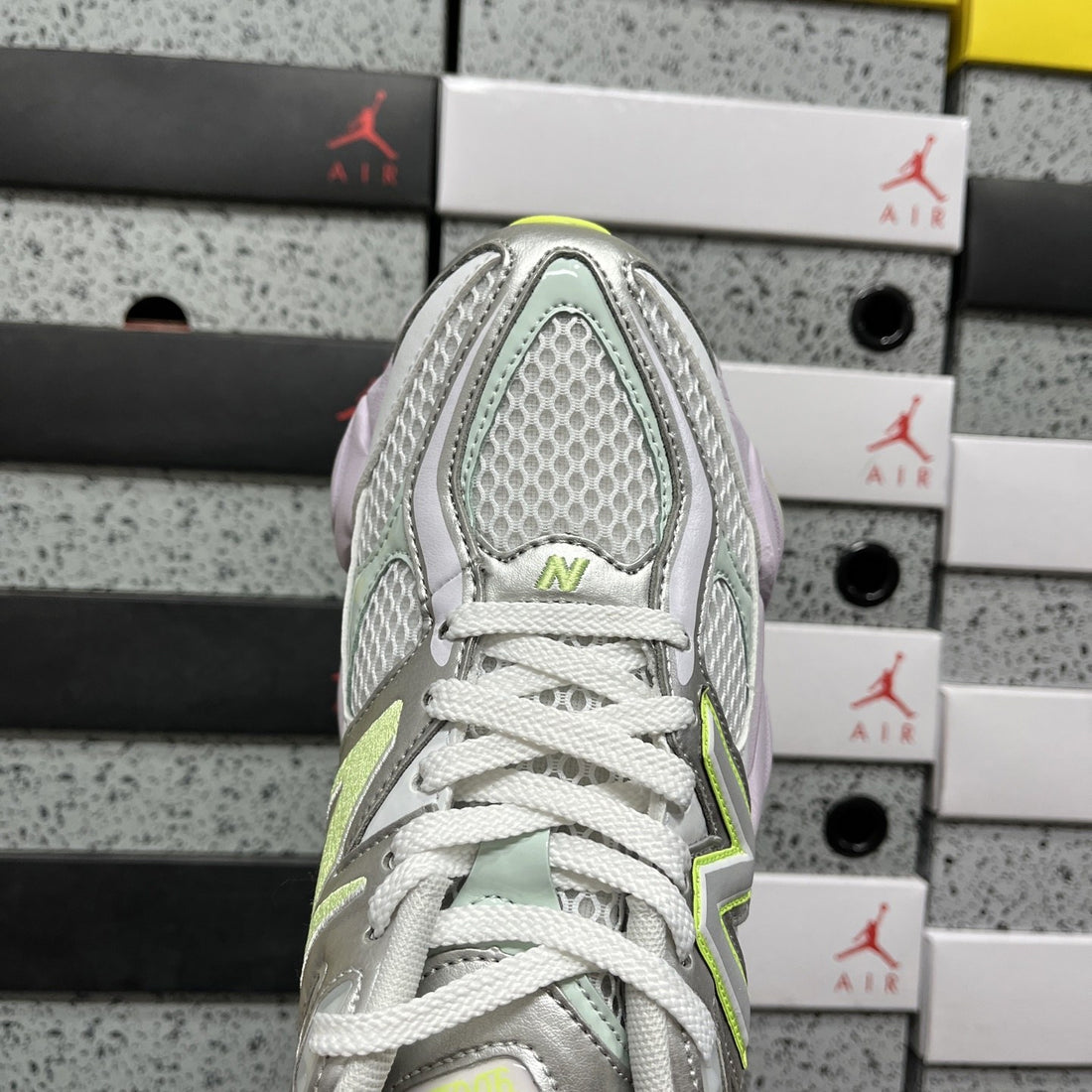 NB 9060 Silver Volt Lilac