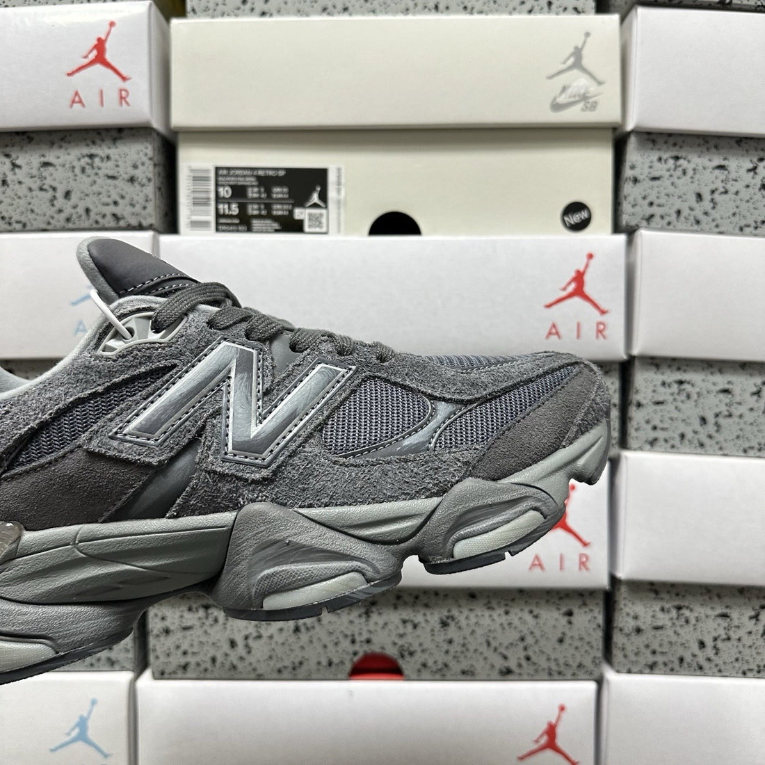 NB 9060 Steel Grey