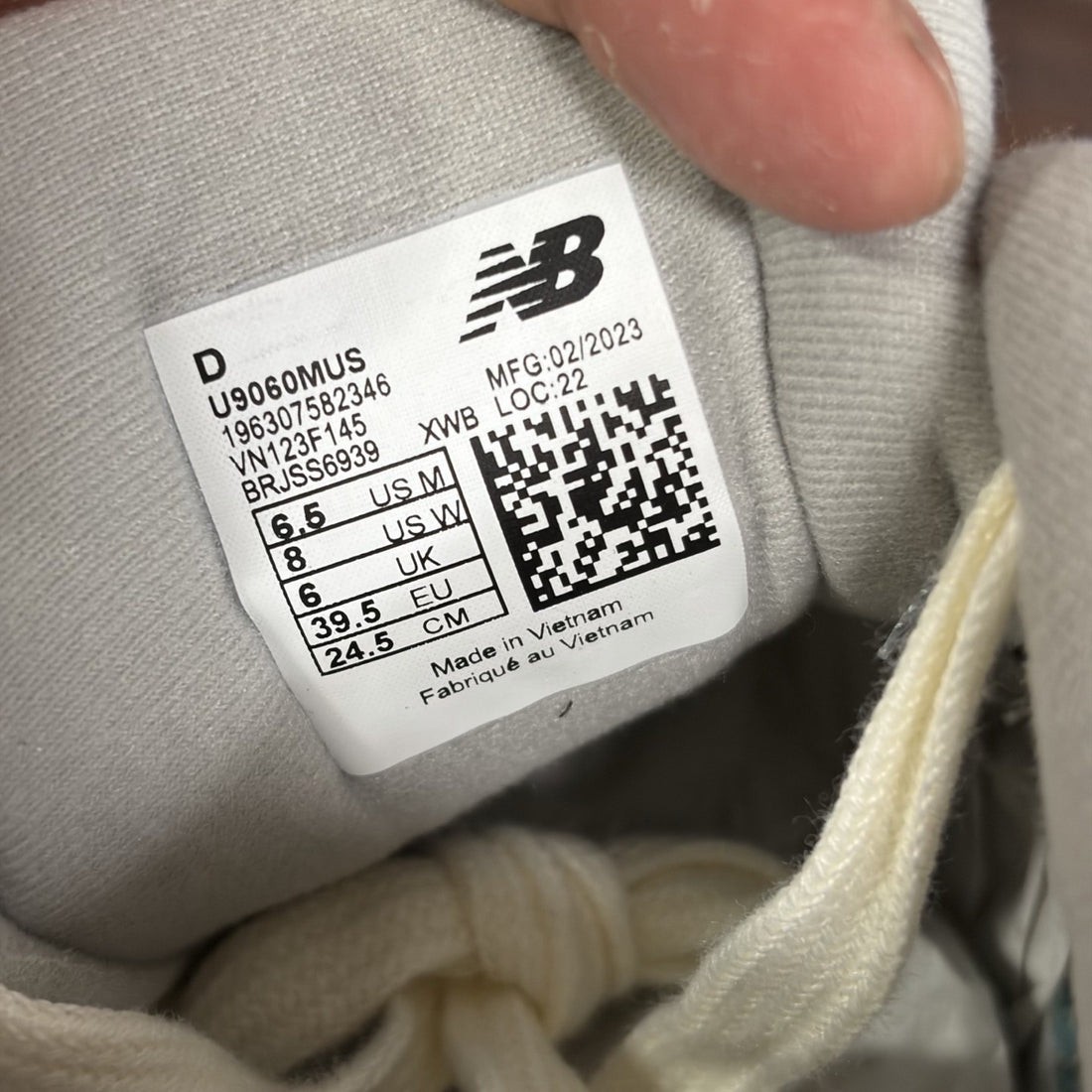 NB 9060 Tan Sky Blue
