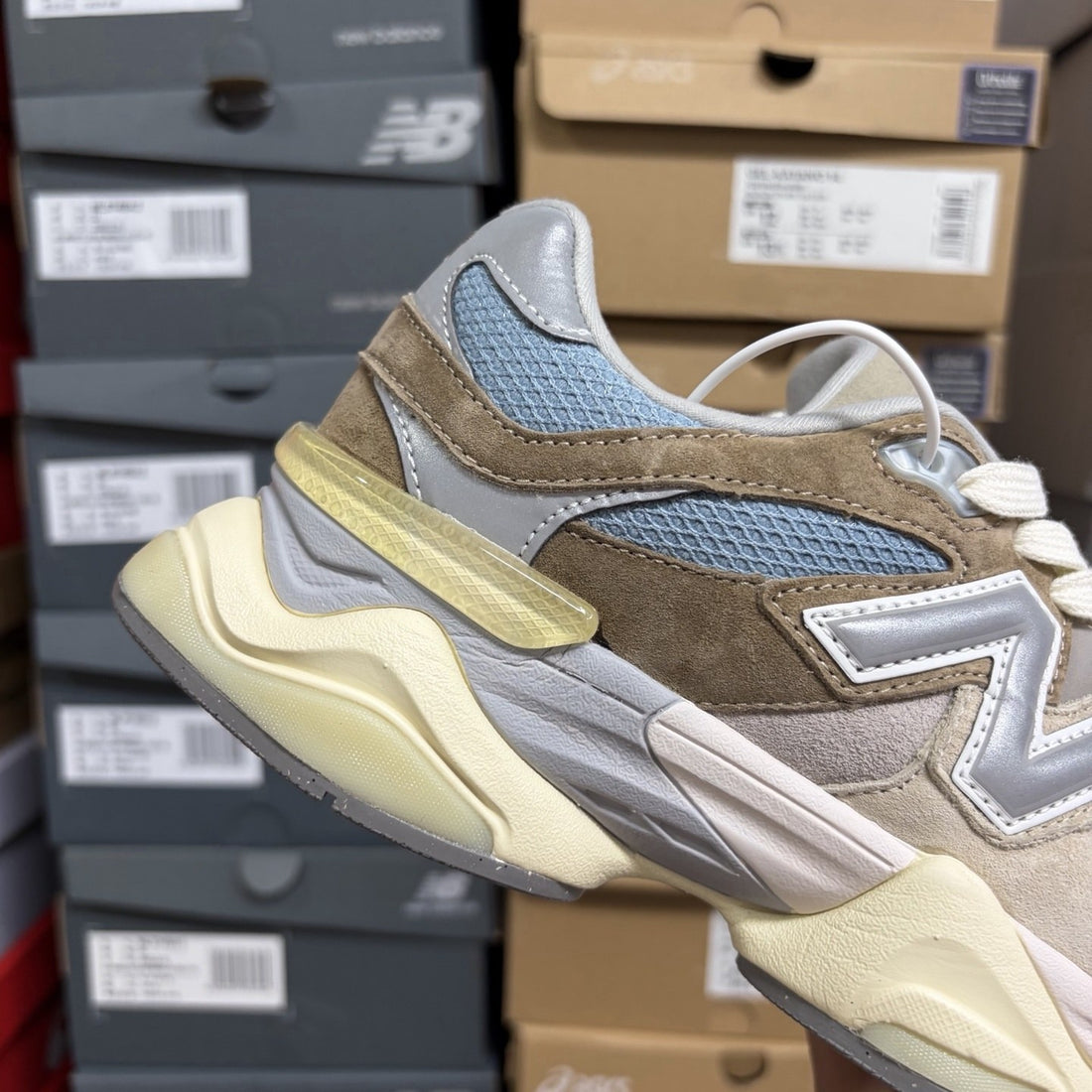 NB 9060 Tan Sky Blue