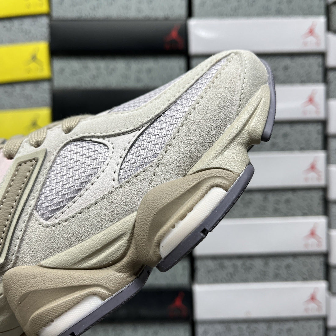 NB 9060 Timberwolf Cream