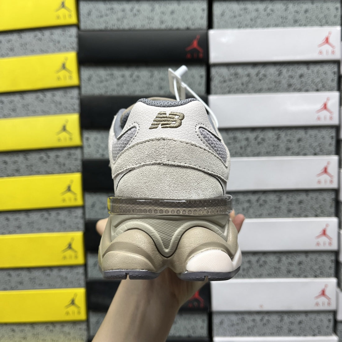 NB 9060 Timberwolf Cream