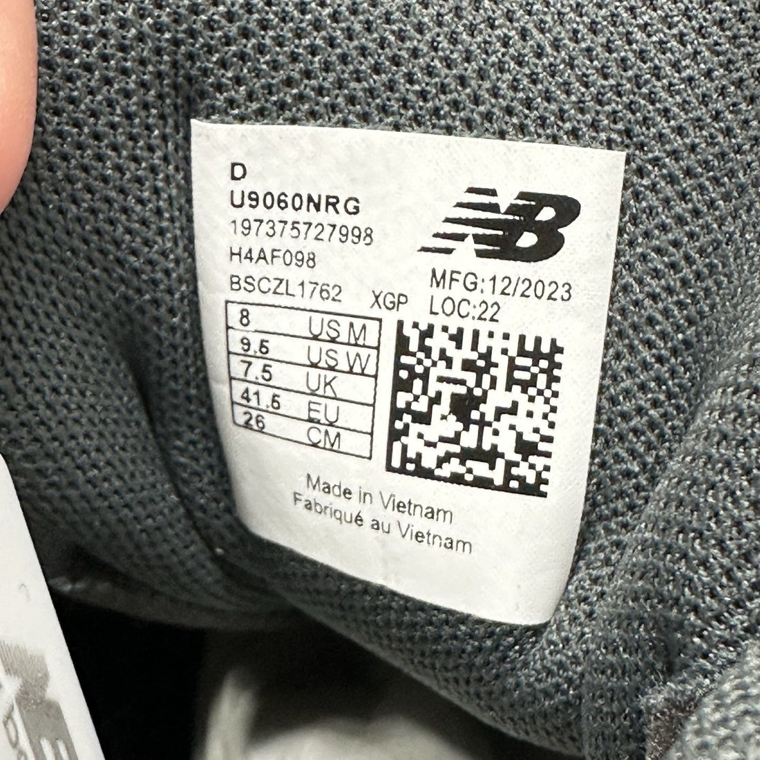 NB 9060 Volt Yellow Black