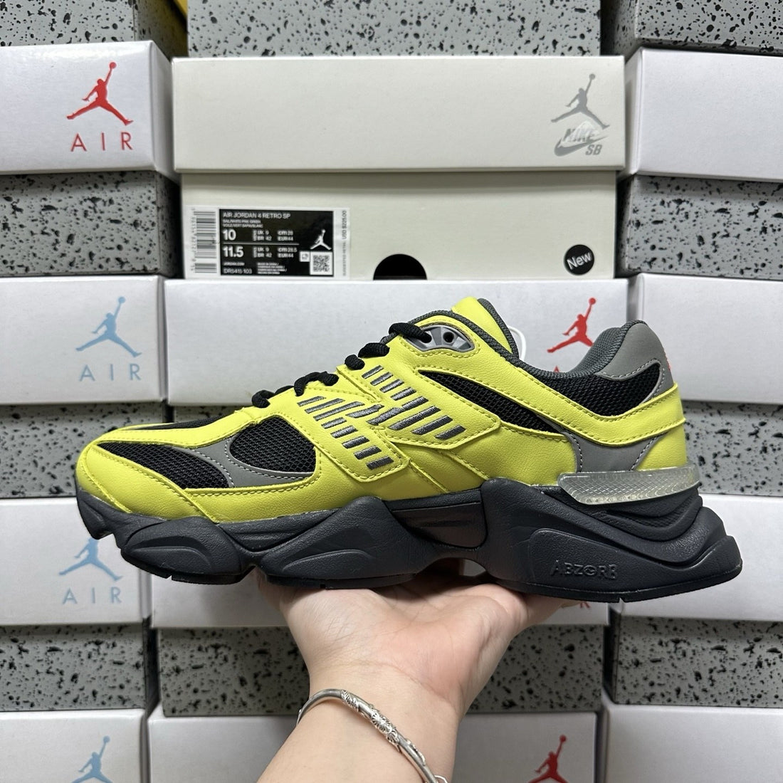 NB 9060 Volt Yellow Black