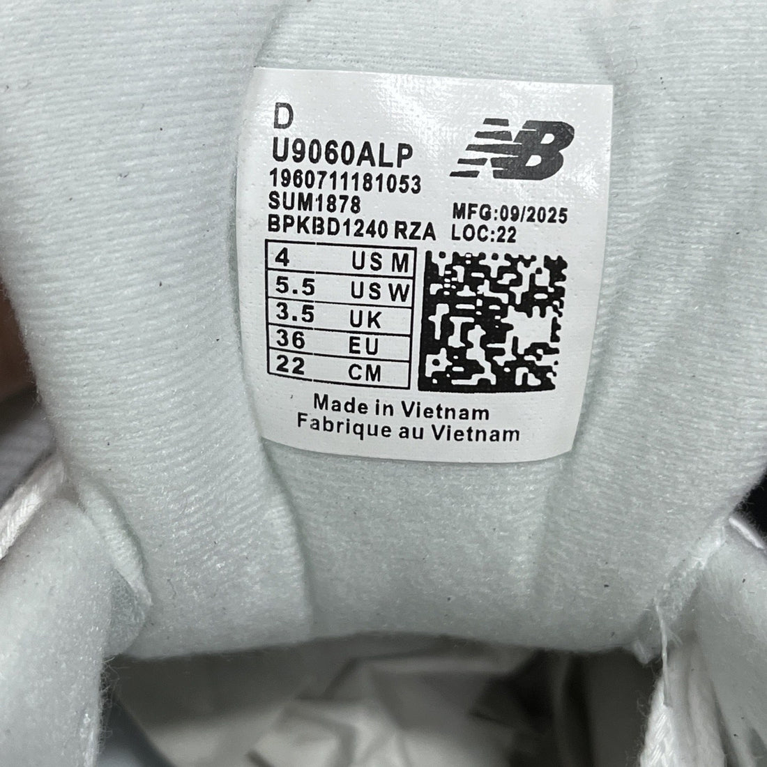 NB 9060 White Leopard