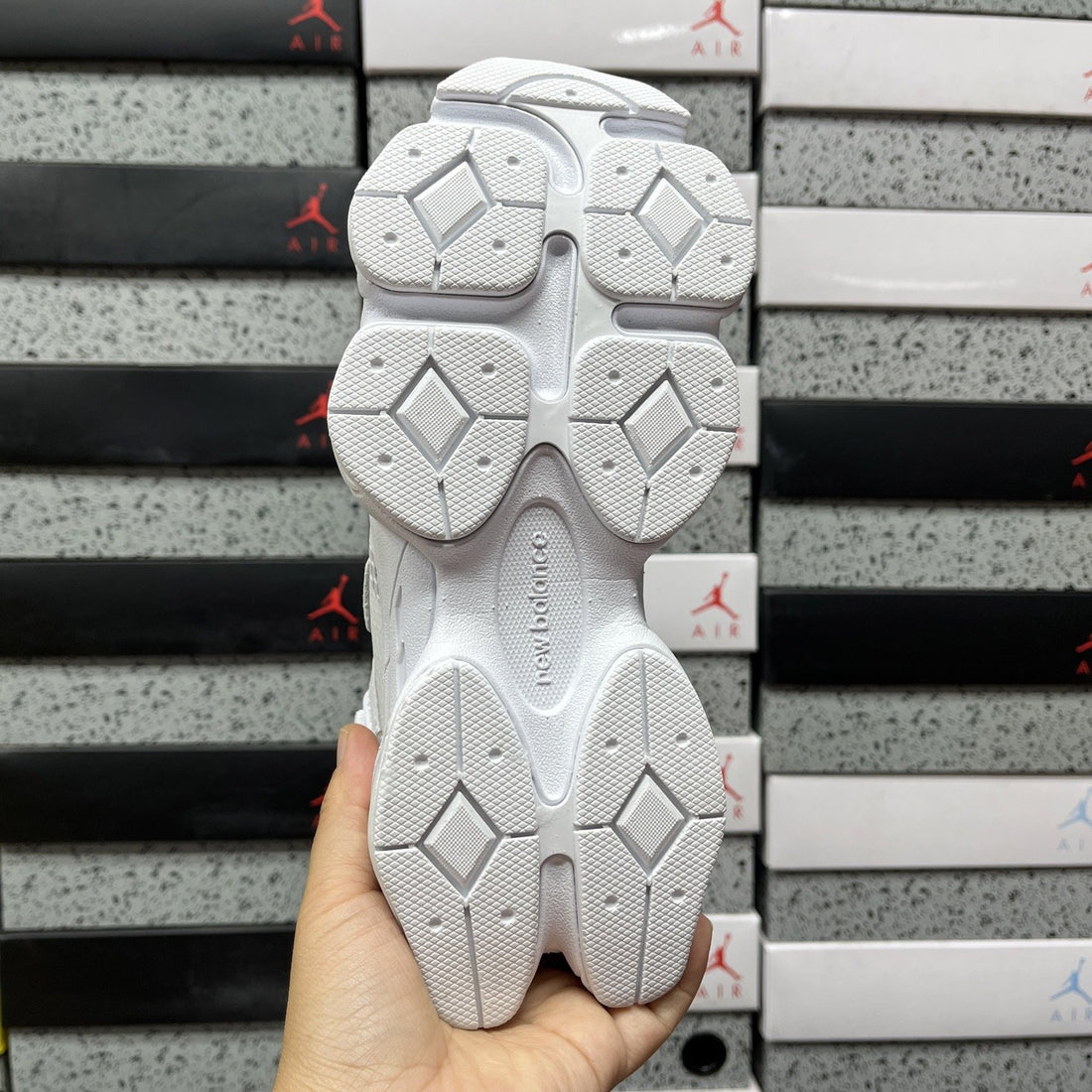 NB 9060 White Utility