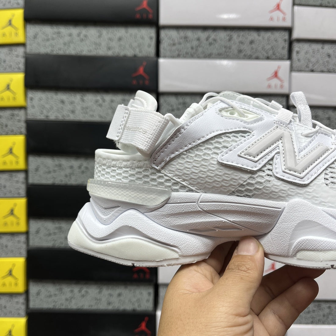 NB 9060 White Utility