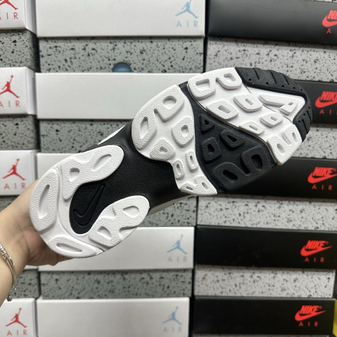 Air Diamond Turf II Black White