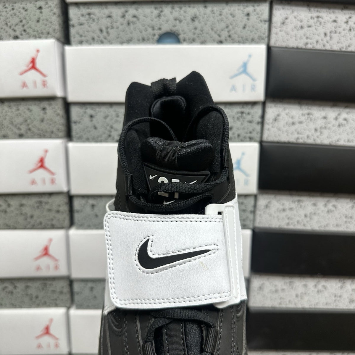 Nike Air Diamond Turf II Black White