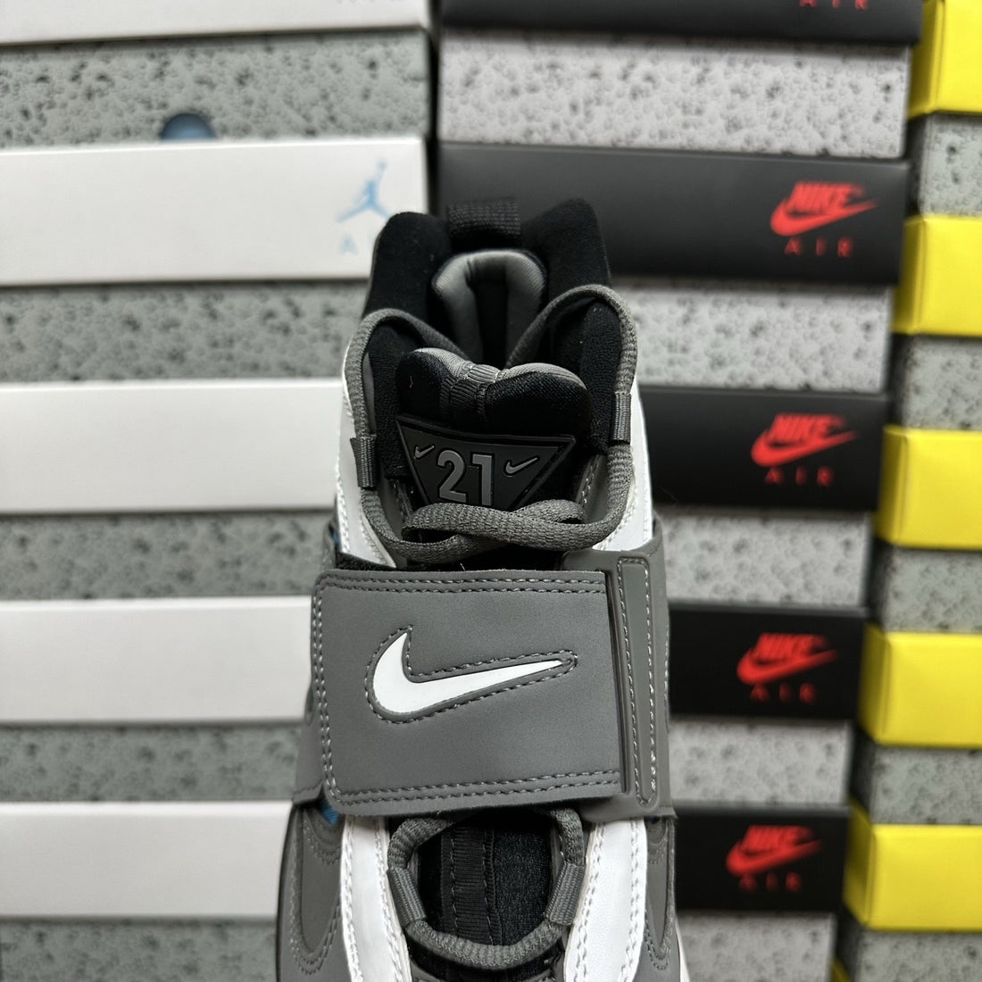Air Diamond Turf II Grey Blue