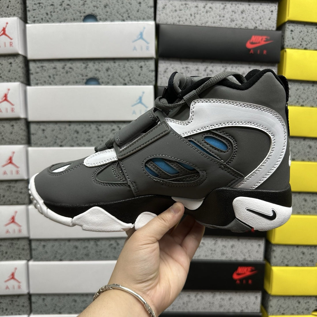 Air Diamond Turf II Grey Blue