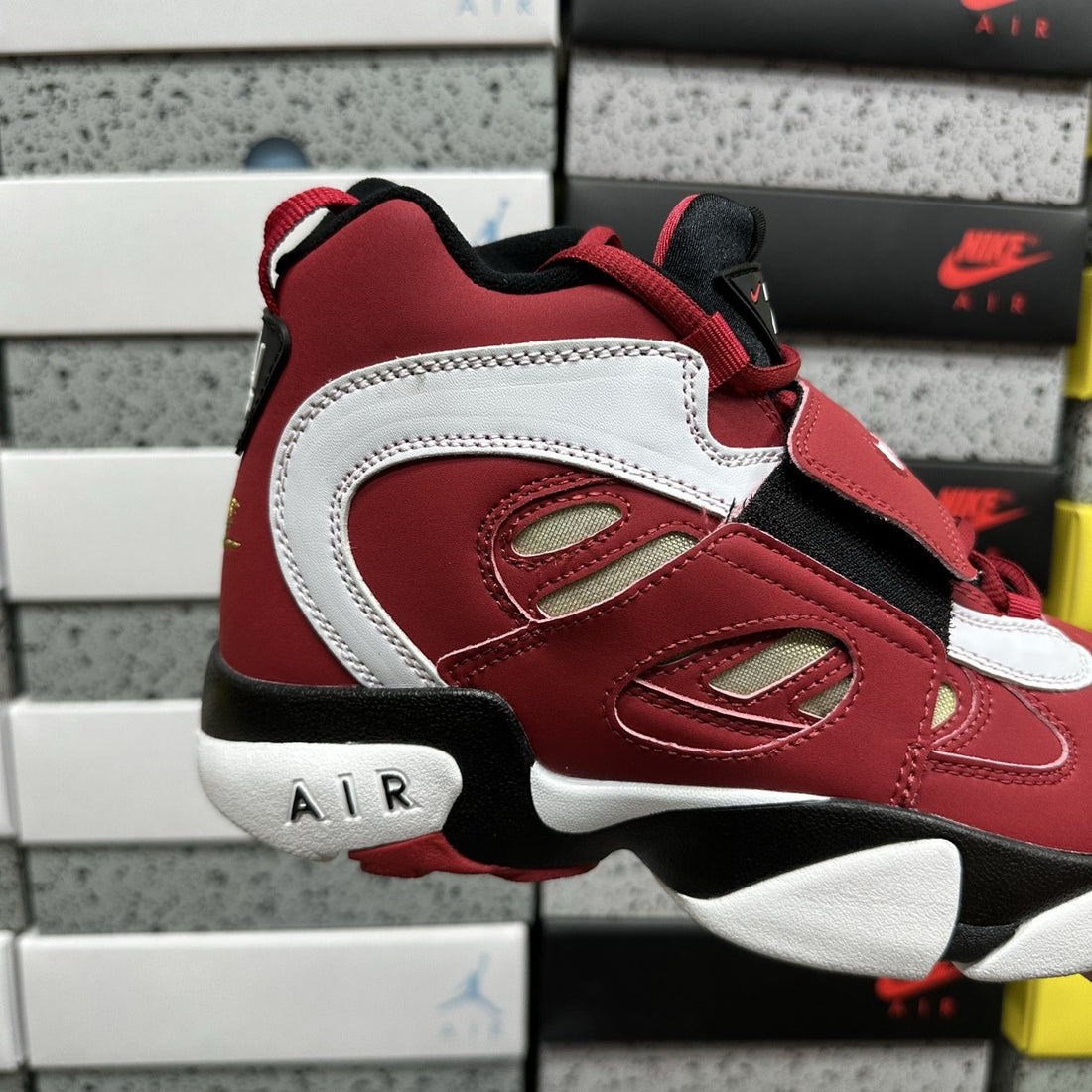 Air Diamond Turf II Red White