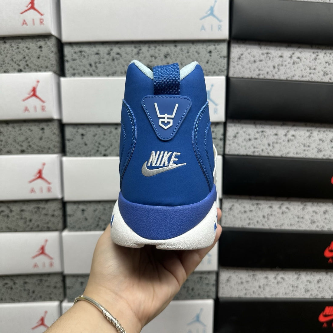 Air Diamond Turf II Royal Blue