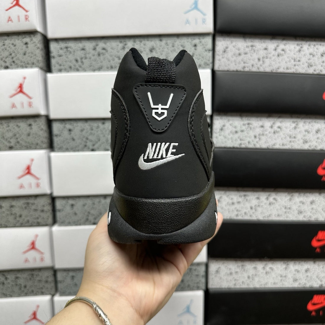 Air Diamond Turf II Triple Black