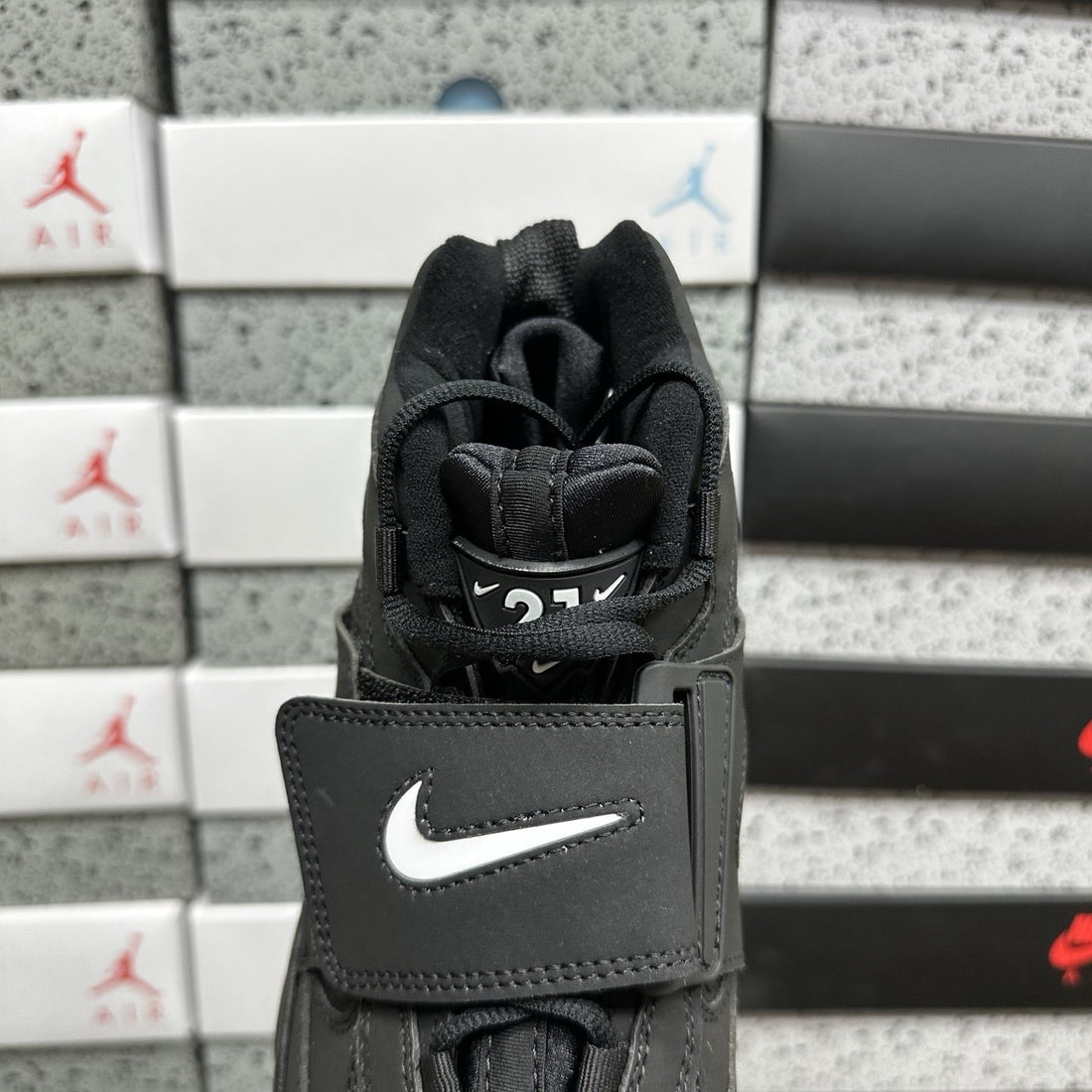 Air Diamond Turf II Triple Black