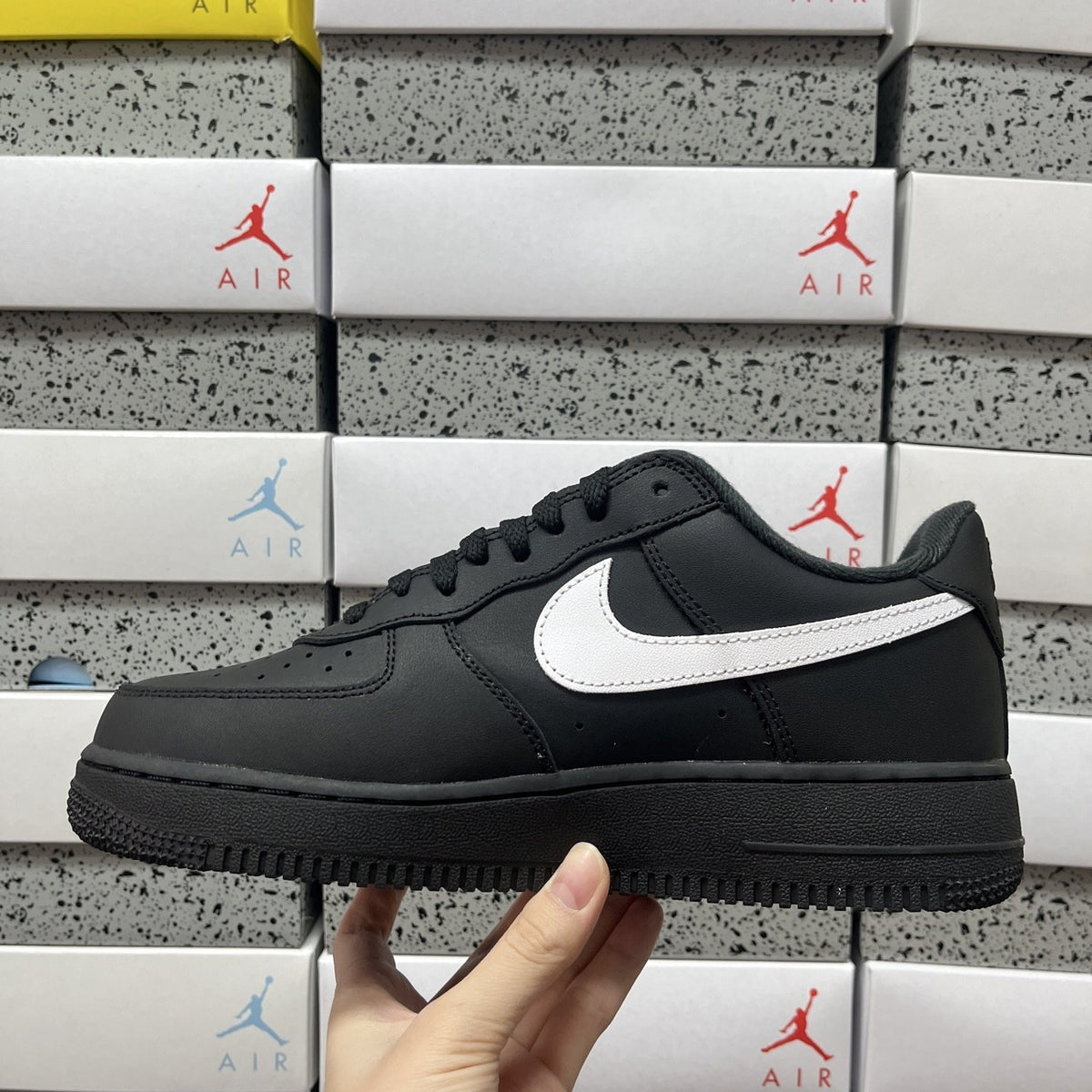 Nike Air Force 1 Low Supreme Black