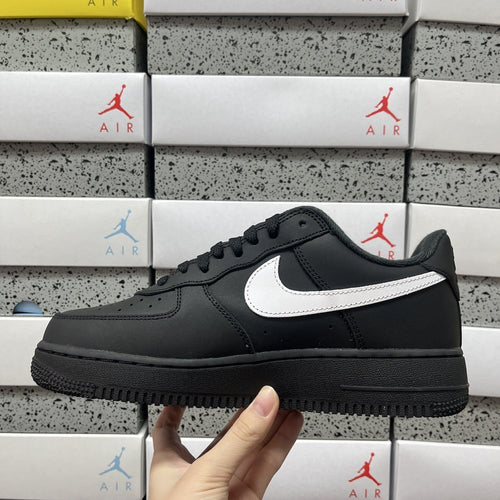 Nike Air Force 1 Low Supreme Black