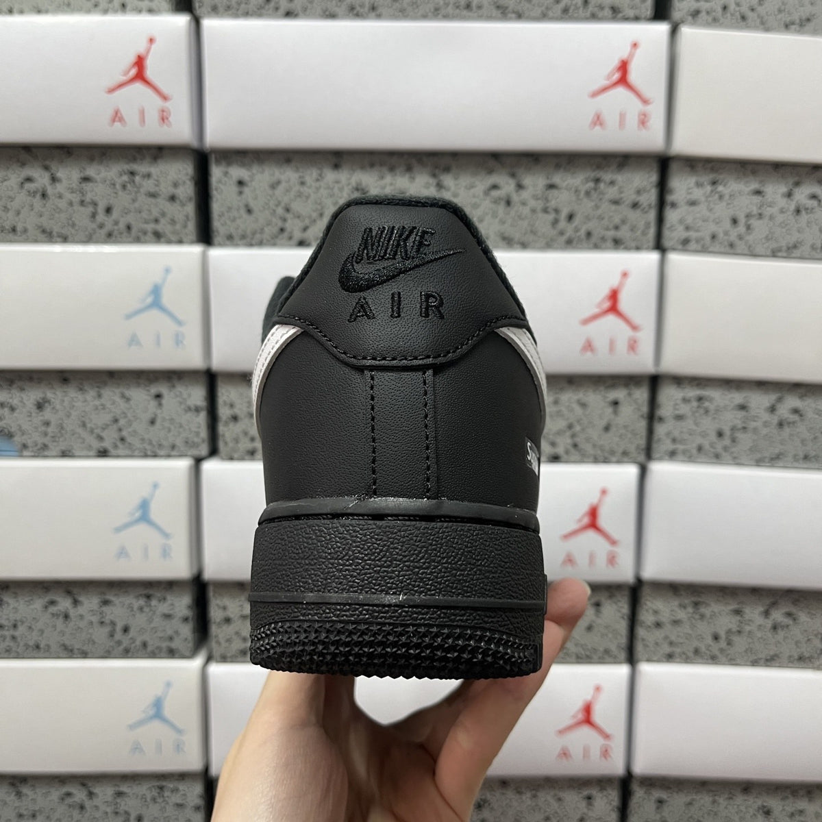 Nike Air Force 1 Low Supreme Black