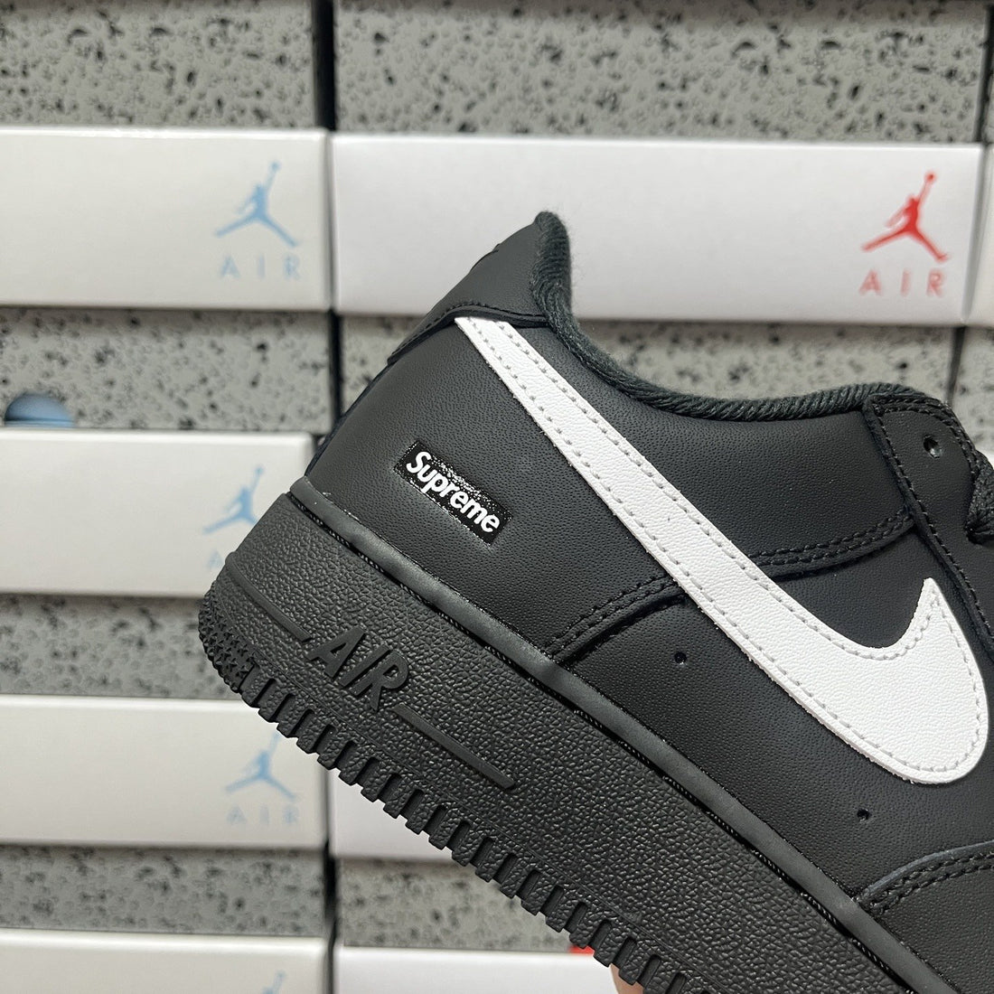 Air Force 1 Low Supreme Black