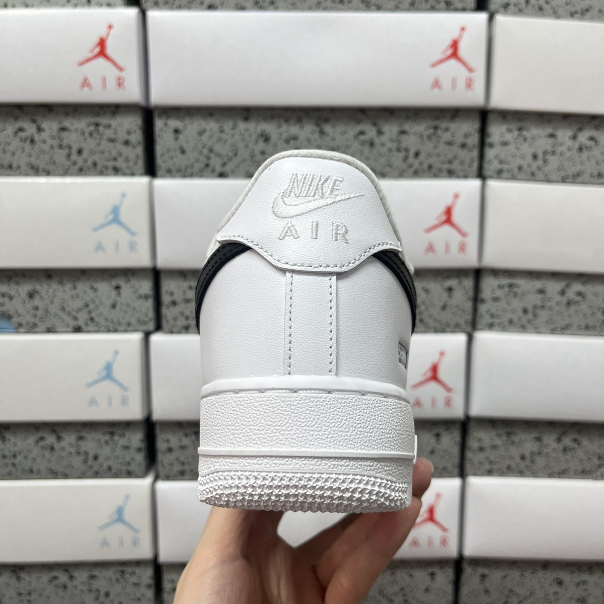 Nike Air Force 1 Low Supreme White