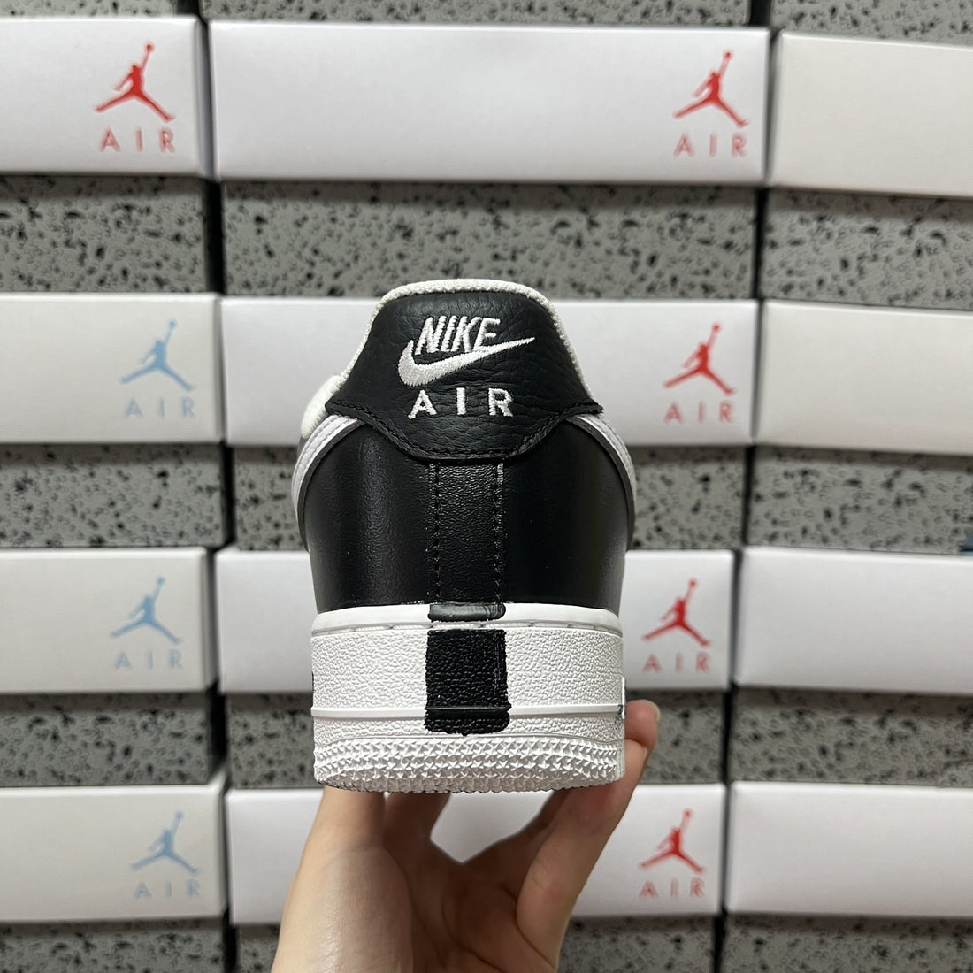 Air Force 1 PEACEMINUSONE Para-Noise