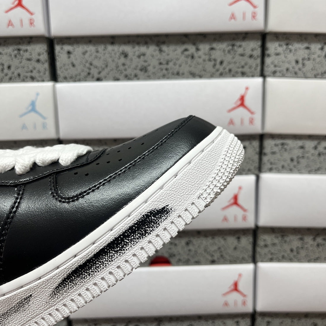 Air Force 1 PEACEMINUSONE Para-Noise