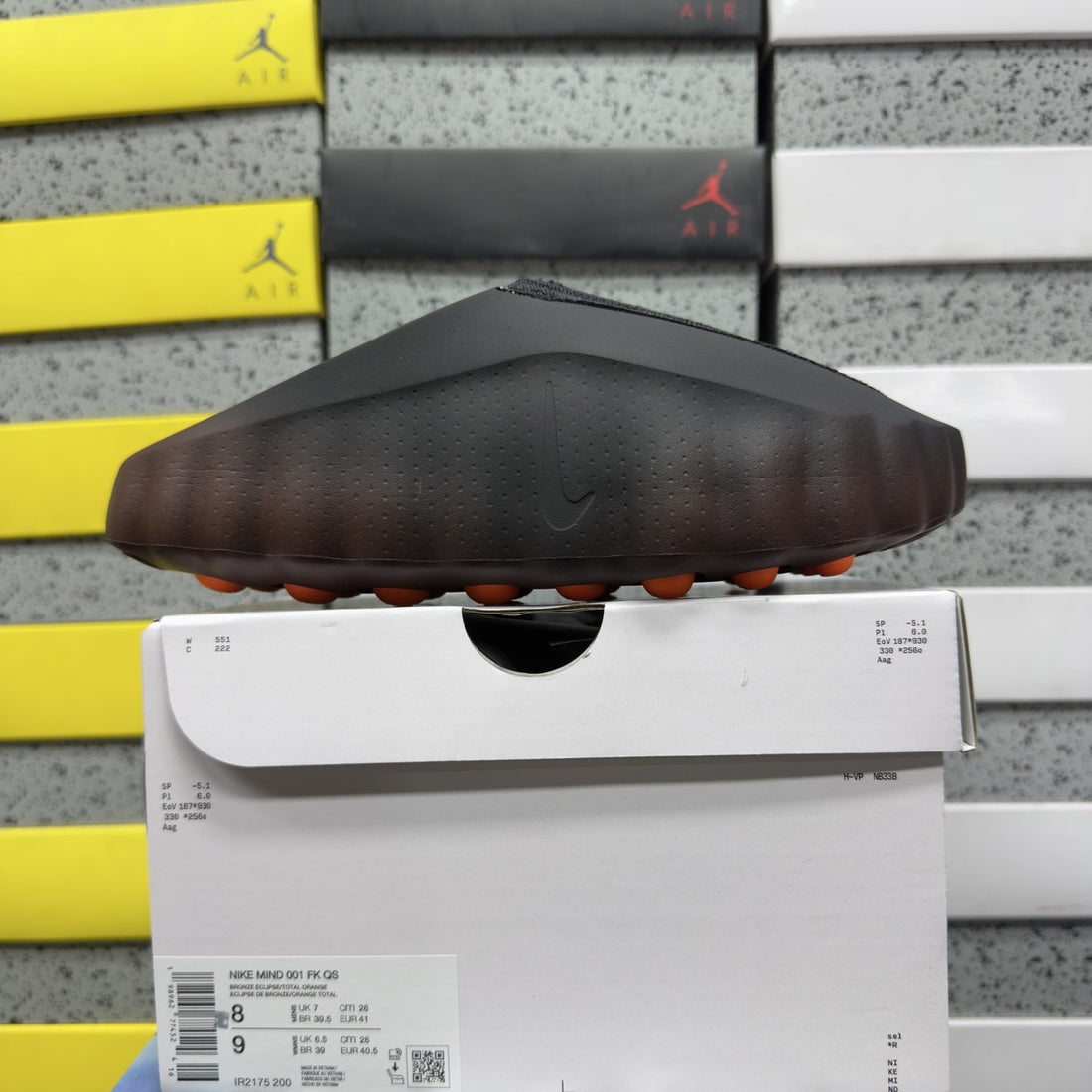 Nike Mind 001 Black Red