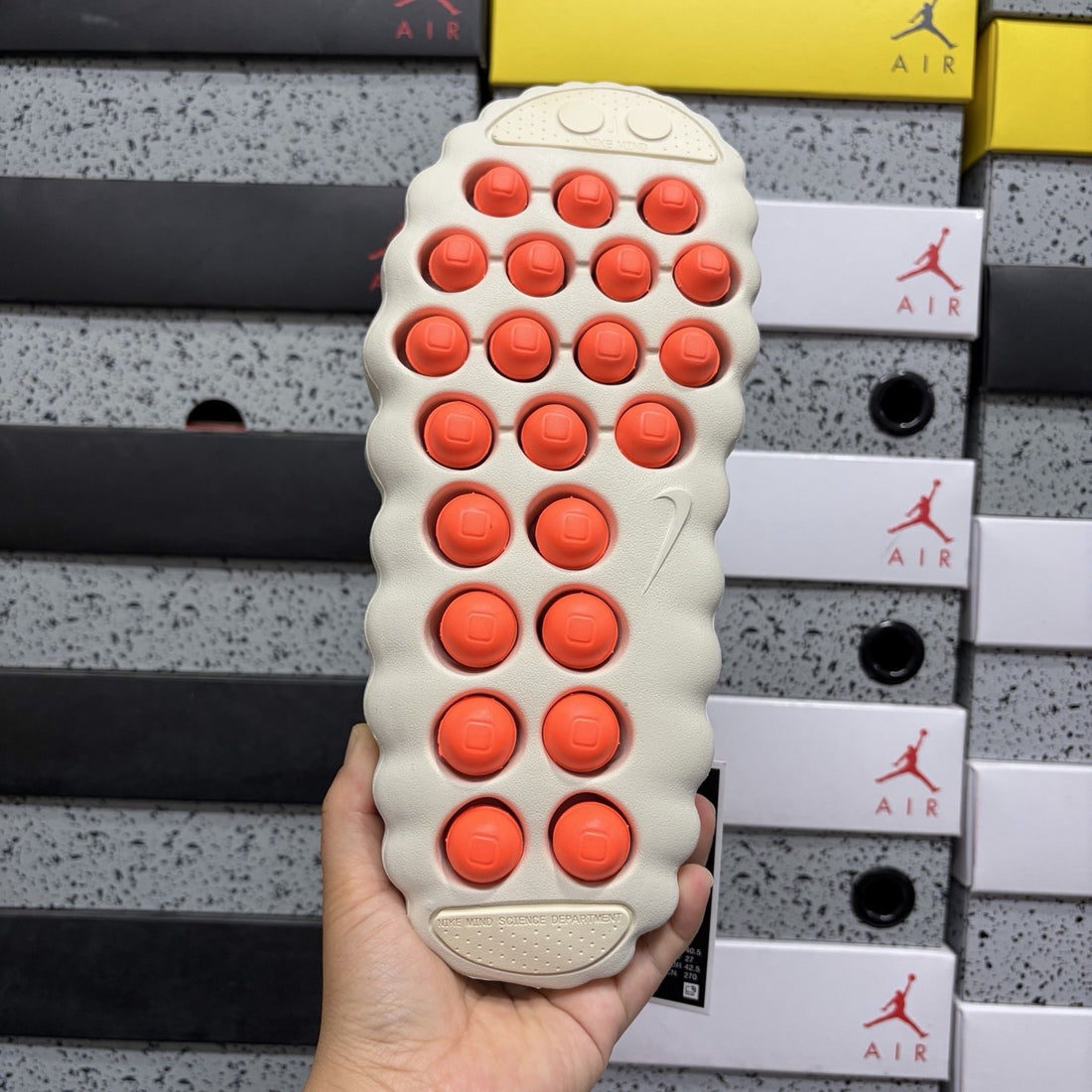 Nike Mind 001 Cream