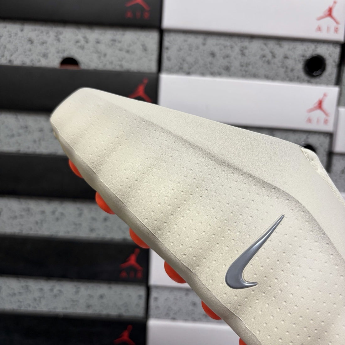 Nike Mind 001 Cream