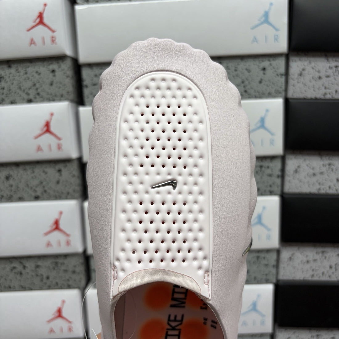 Nike Mind 001 Pink
