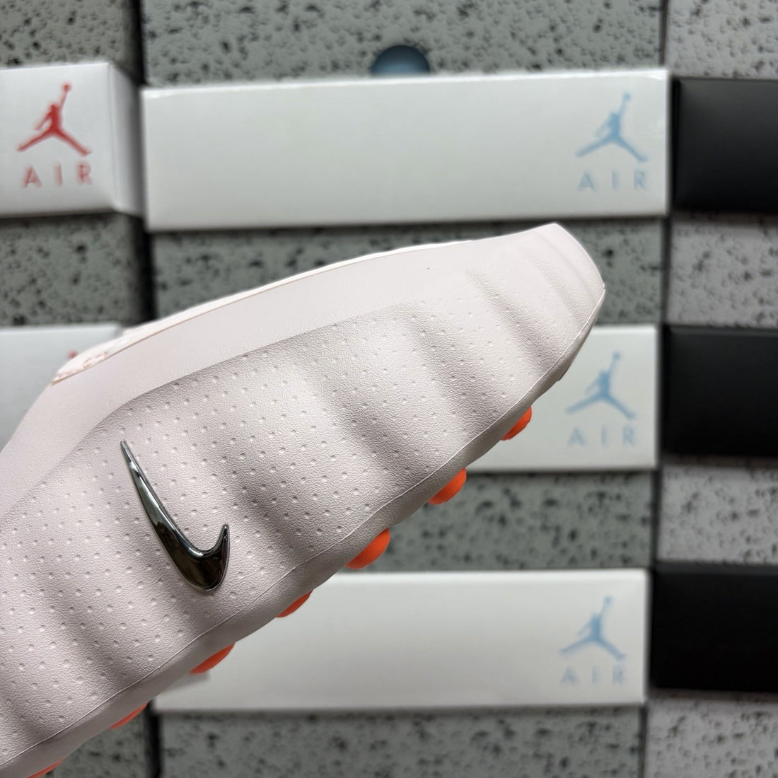 Nike Mind 001 Pink