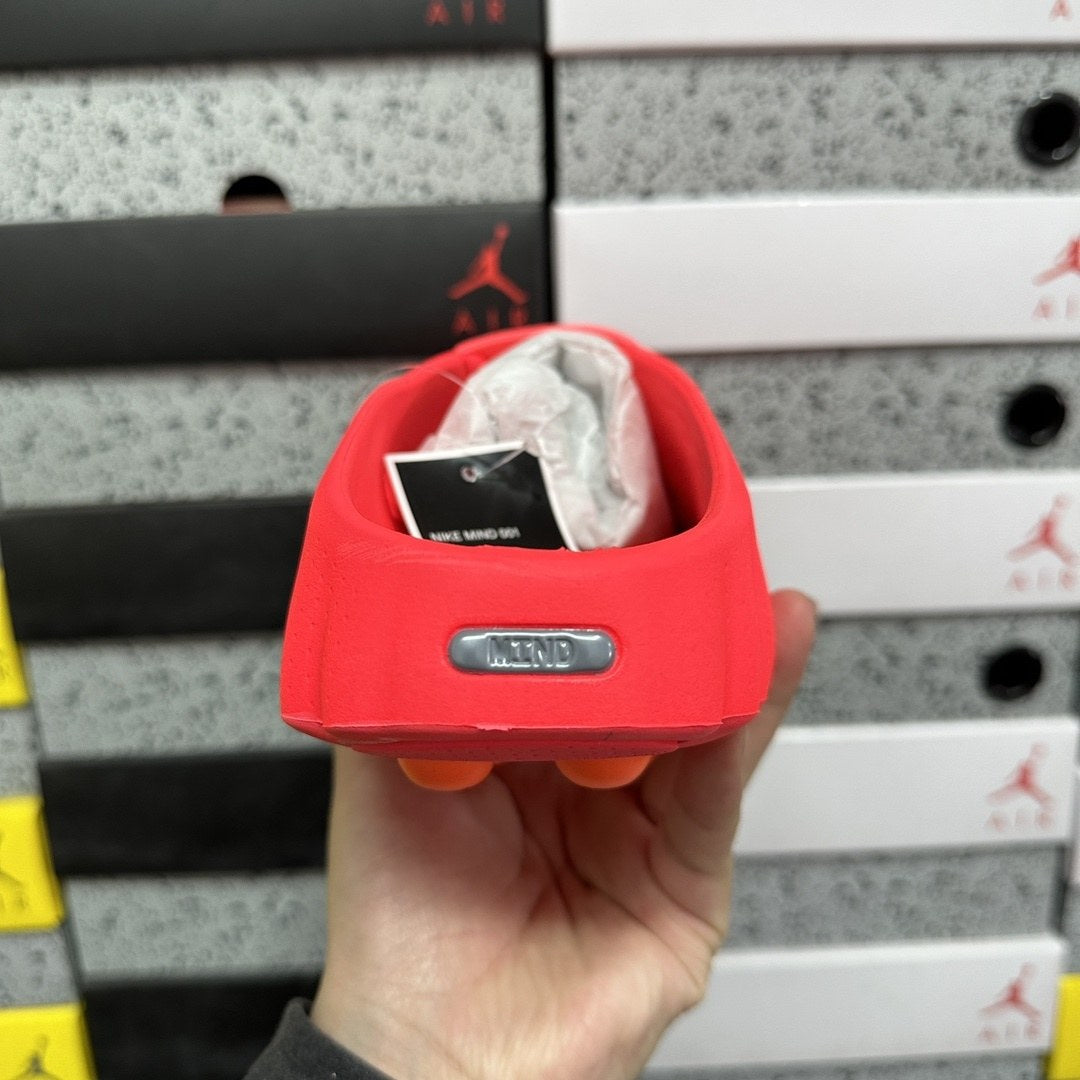 Nike Mind 001 Red